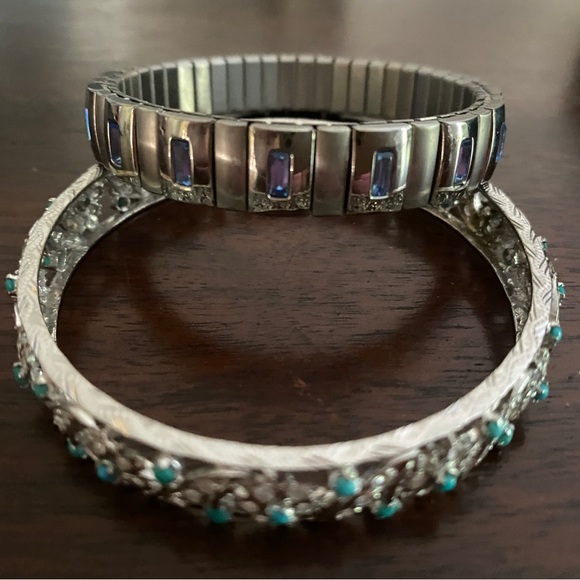 2 Stunning Bracelets - Picture 2 of 3